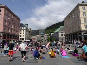 Yoga in the middle of the square
