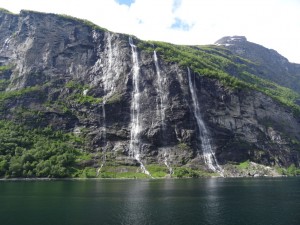 Seven Sisters Waterfall