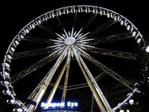 Like the London Eye (actually called 'Budapest Eye') but about 1/4 of the size