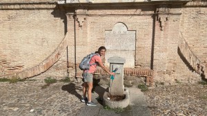 Ryan doubtful of Nicole getting water from an old fountain